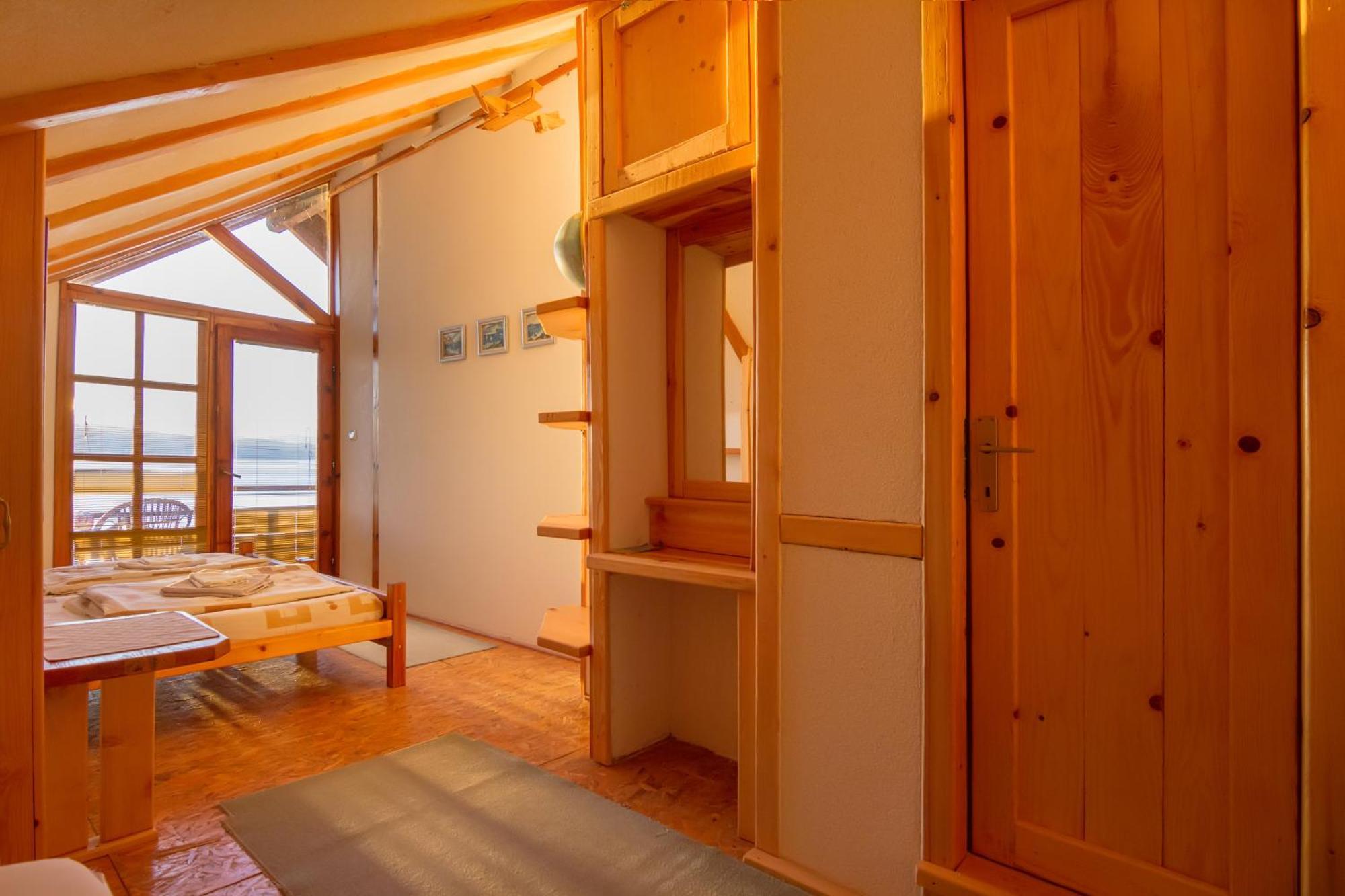Robinson Sunset Guest House Lagadin Værelse billede